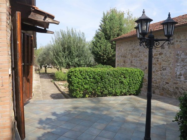 casa indipendente in vendita a Gavorrano in zona Giuncarico