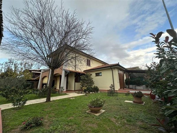 casa indipendente in vendita a Gavorrano in zona Bagno di Gavorrano