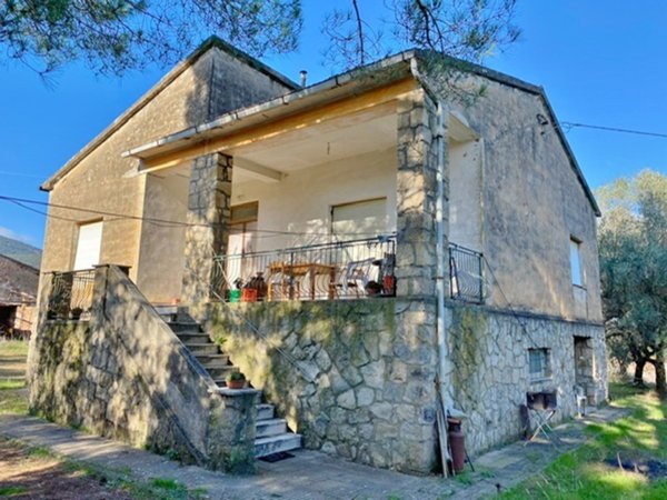casa indipendente in vendita a Gavorrano in zona Ravi
