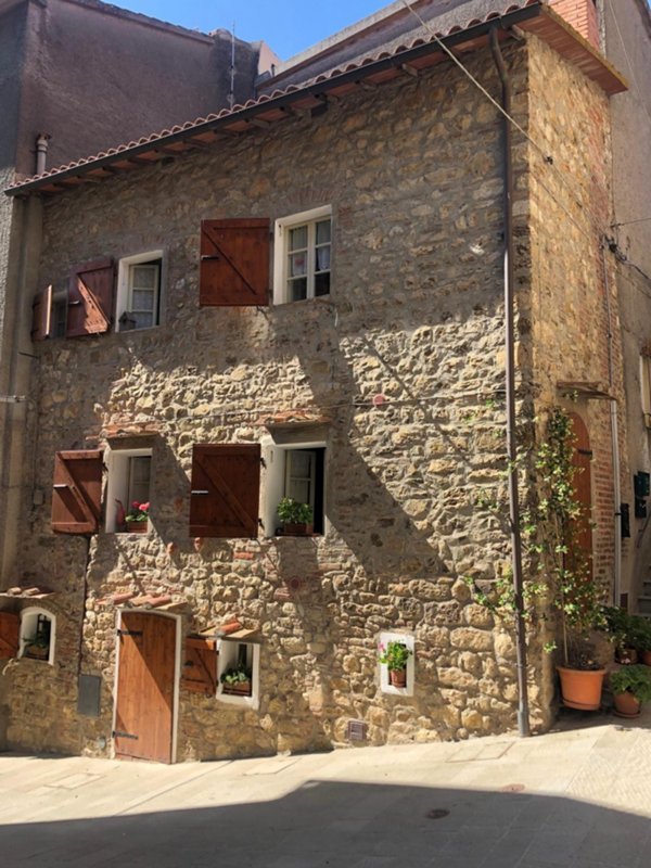 casa indipendente in vendita a Gavorrano in zona Giuncarico