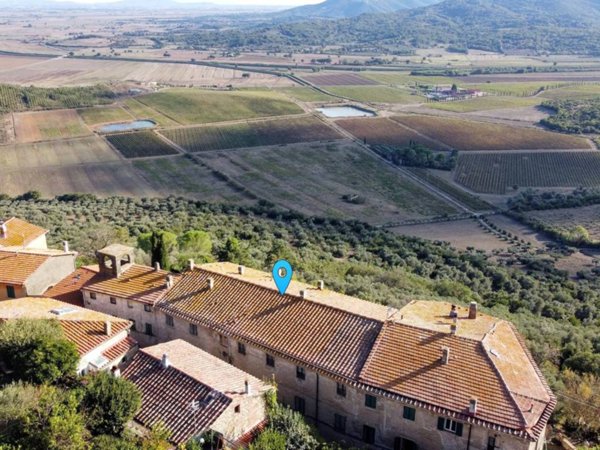 intera palazzina in vendita a Gavorrano in zona Giuncarico