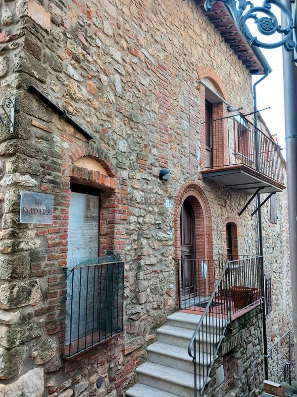 esavano in vendita a Gavorrano