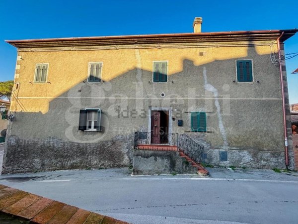 appartamento in vendita a Gavorrano in zona Giuncarico