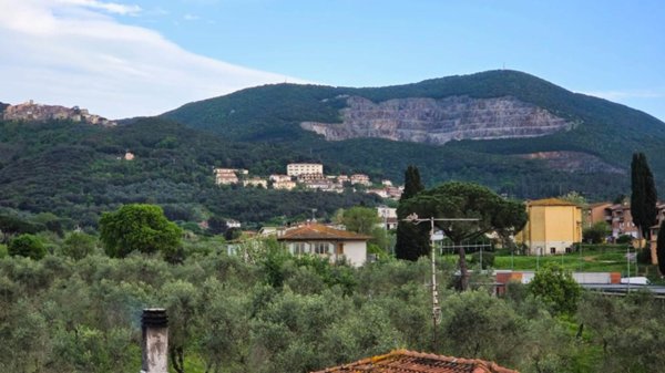 appartamento in vendita a Gavorrano in zona Bagno di Gavorrano