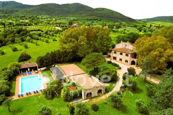 casa indipendente in vendita a Gavorrano