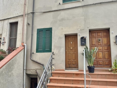 appartamento in vendita a Gavorrano in zona Ravi
