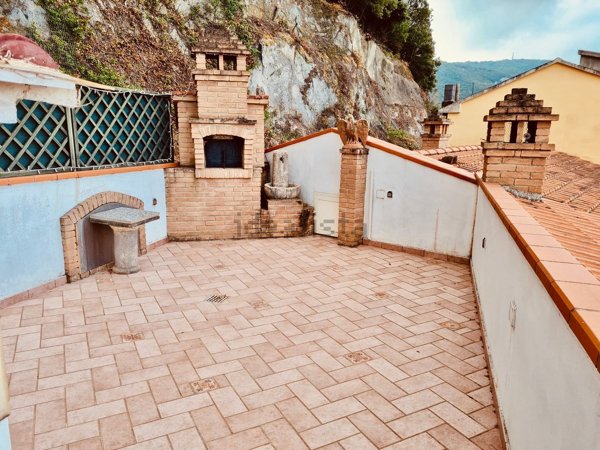 casa indipendente in vendita a Gavorrano