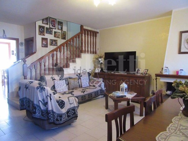 casa indipendente in vendita a Gavorrano in zona Bagno di Gavorrano