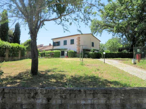 casa indipendente in vendita a Gavorrano in zona Ravi