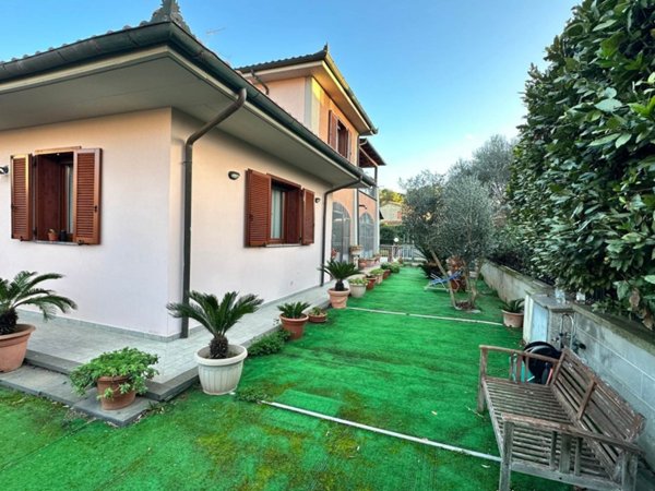 casa indipendente in vendita a Gavorrano in zona Bagno di Gavorrano