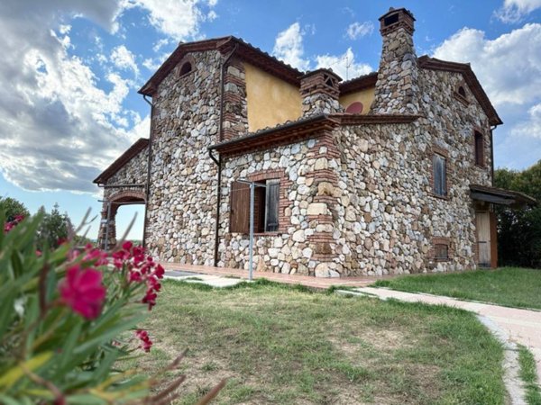 casa indipendente in vendita a Gavorrano in zona Filare