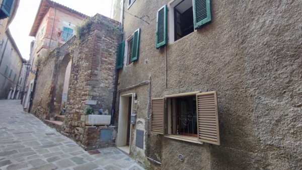 appartamento in vendita a Gavorrano in zona Giuncarico