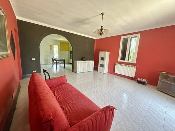 casa indipendente in vendita a Gavorrano in zona Ravi