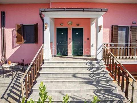 casa indipendente in vendita a Gavorrano in zona Ravi