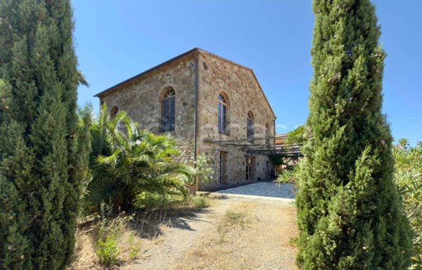 casa indipendente in vendita a Gavorrano