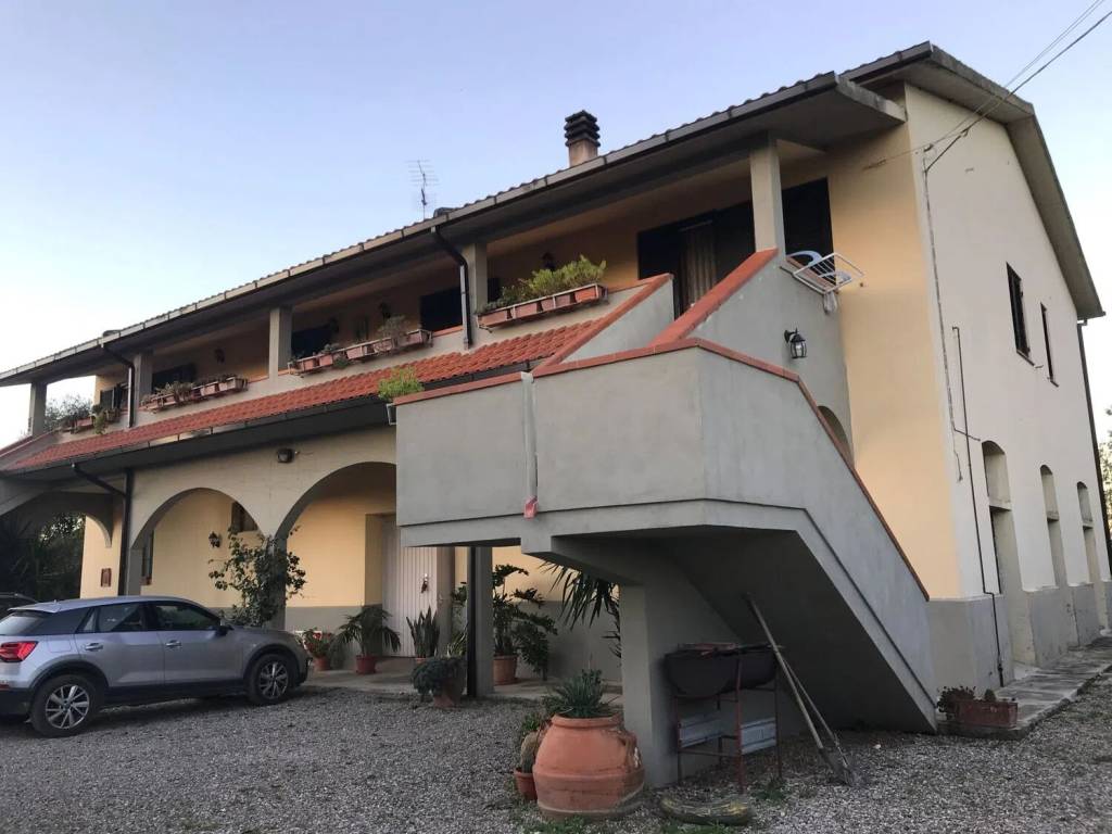 casa indipendente in vendita a Gavorrano