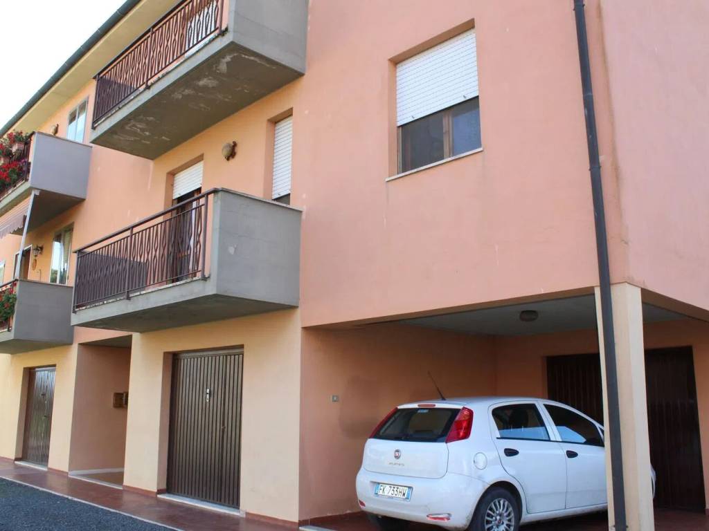 appartamento in vendita a Gavorrano in zona Giuncarico