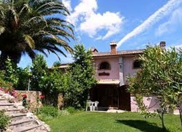 casale in vendita a Gavorrano in zona Ravi