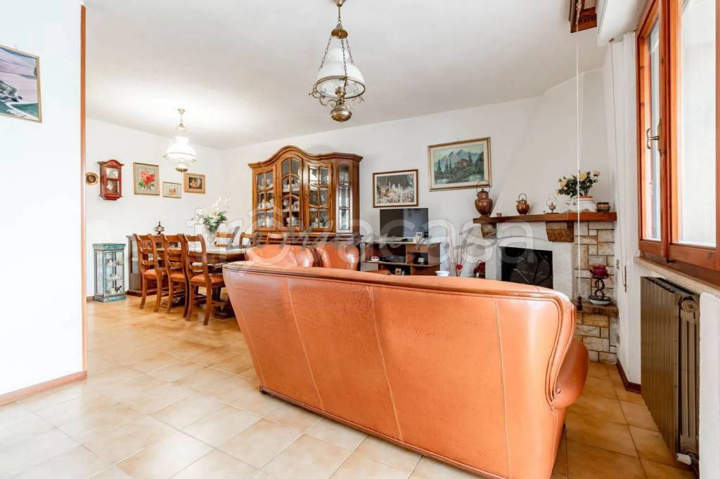 appartamento in vendita a Gavorrano in zona Bagno di Gavorrano