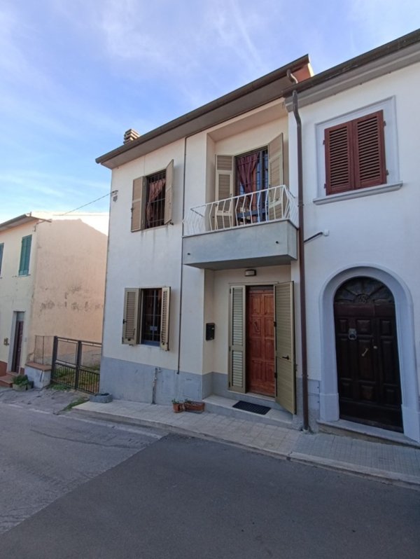 casa indipendente in vendita a Gavorrano in zona Caldana