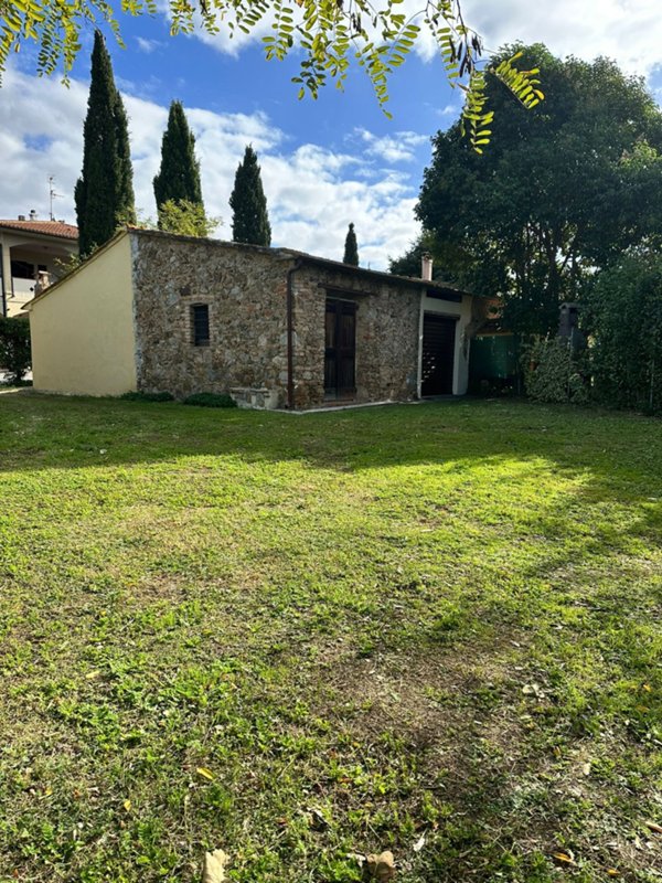 casa indipendente in vendita a Gavorrano in zona Bagno di Gavorrano