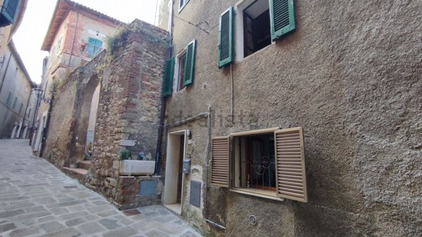 appartamento in vendita a Gavorrano in zona Giuncarico