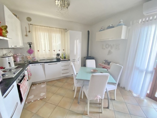 appartamento in vendita a Gavorrano in zona Ravi