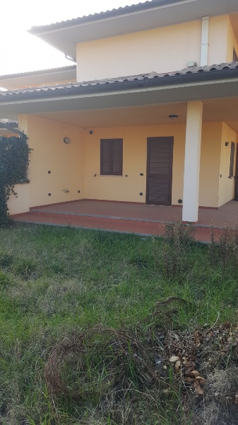 casa indipendente in vendita a Gavorrano