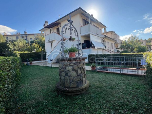 casa indipendente in vendita a Gavorrano in zona Bagno di Gavorrano