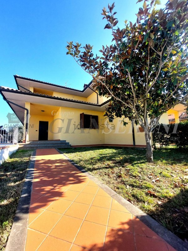 casa indipendente in vendita a Gavorrano in zona Bagno di Gavorrano