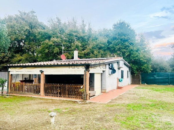 casa indipendente in vendita a Gavorrano