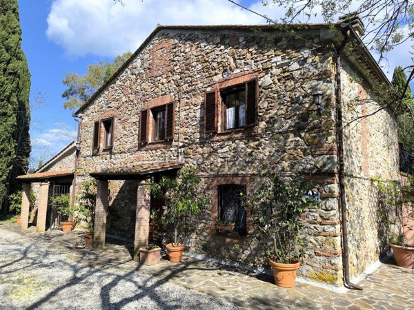 casa indipendente in vendita a Gavorrano