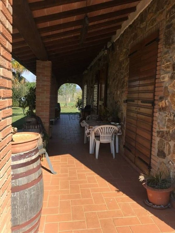 casa indipendente in vendita a Gavorrano