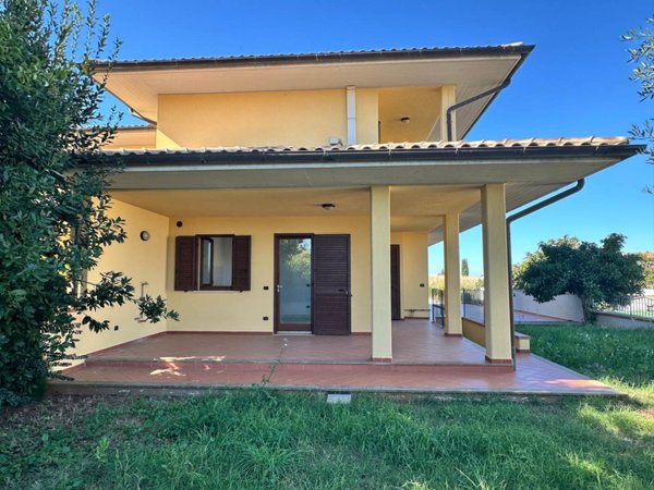 casa indipendente in vendita a Gavorrano in zona Bagno di Gavorrano