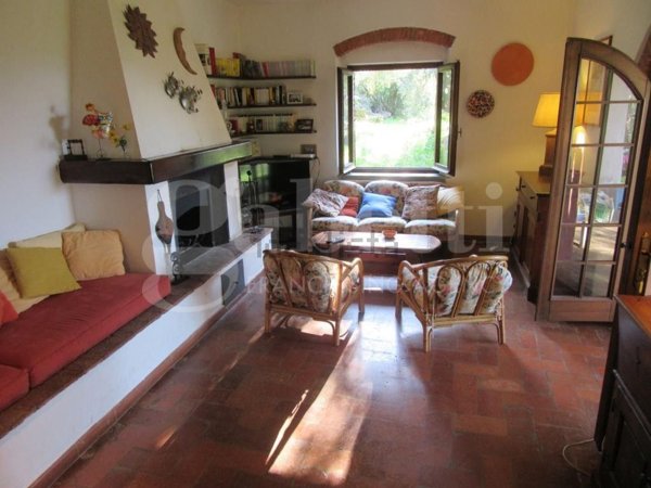 casa indipendente in vendita a Gavorrano in zona Bagno di Gavorrano