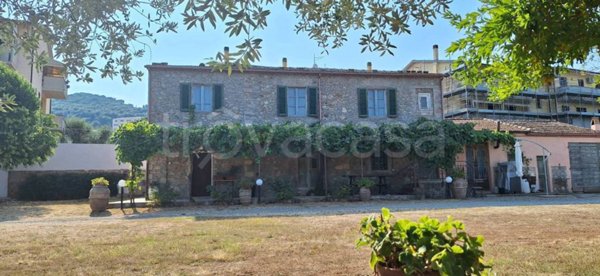 casa indipendente in vendita a Gavorrano in zona Filare
