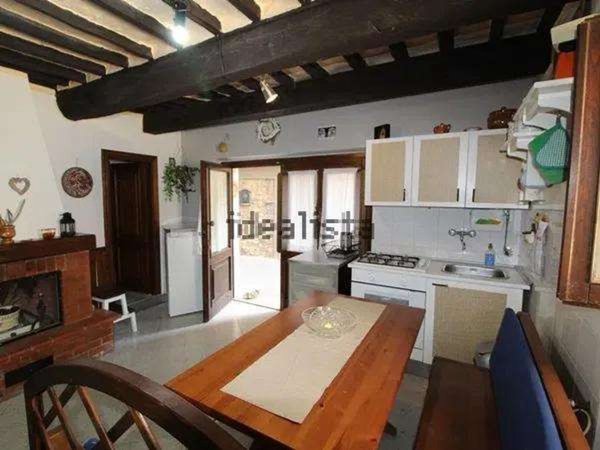 appartamento in vendita a Gavorrano in zona Giuncarico