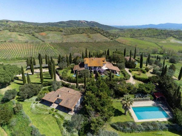 casa indipendente in vendita a Gavorrano