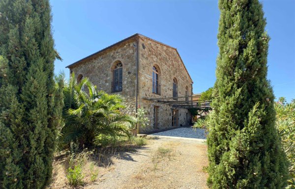 casa indipendente in vendita a Gavorrano