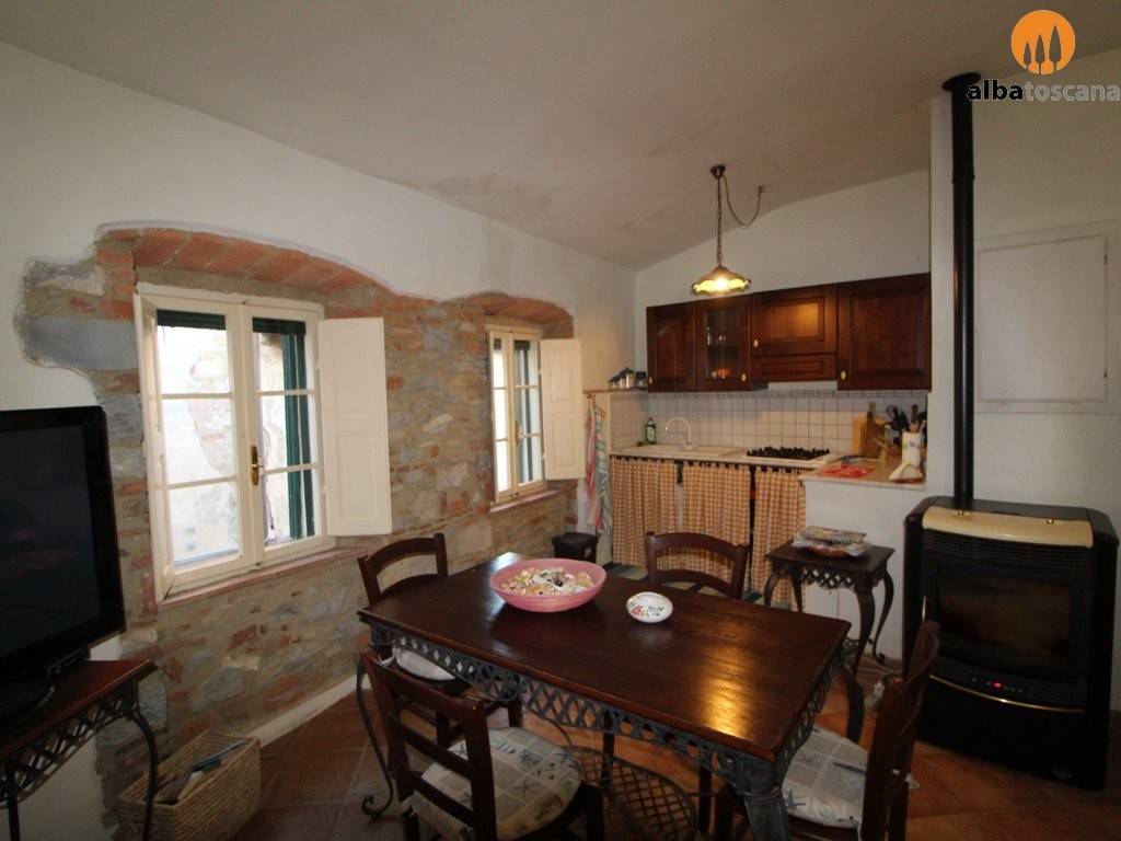 appartamento in vendita a Gavorrano in zona Giuncarico