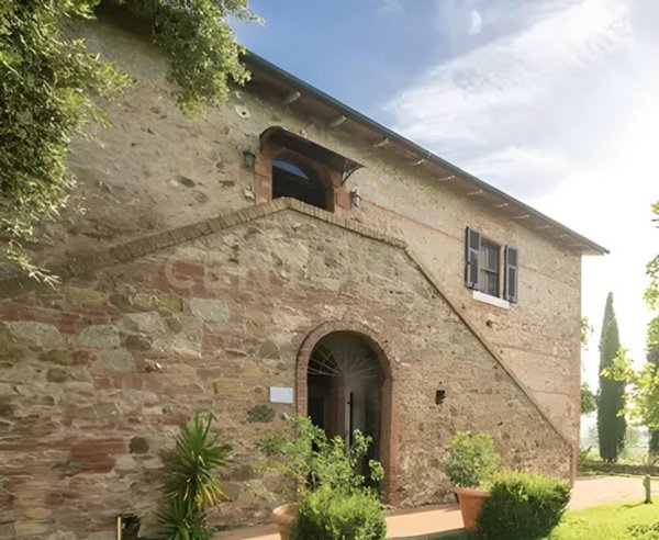 casa indipendente in vendita a Gavorrano