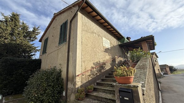 casa indipendente in vendita a Gavorrano