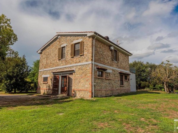 casa indipendente in vendita a Gavorrano