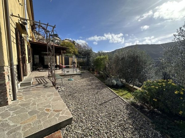 casa indipendente in vendita a Gavorrano