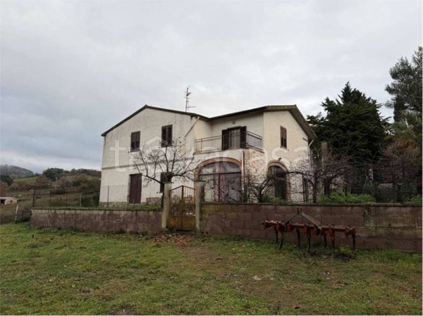 casa indipendente in vendita a Gavorrano