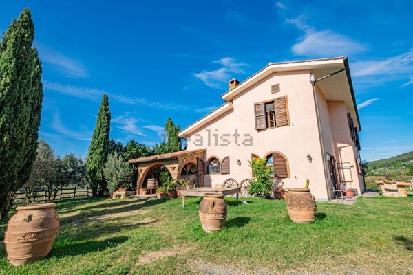 casa indipendente in vendita a Gavorrano