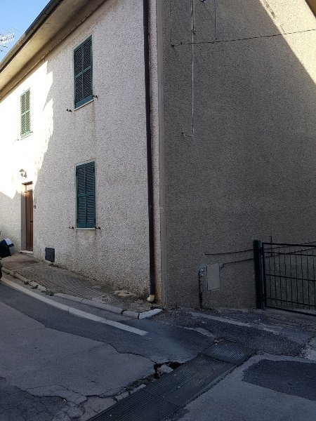 casa indipendente in vendita a Gavorrano