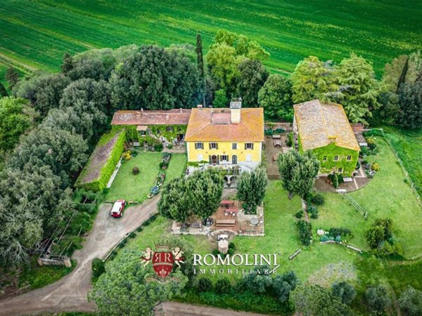 casa indipendente in vendita a Gavorrano