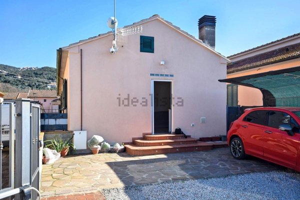 casa indipendente in vendita a Gavorrano in zona Bagno di Gavorrano