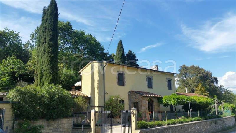 casa indipendente in vendita a Gavorrano